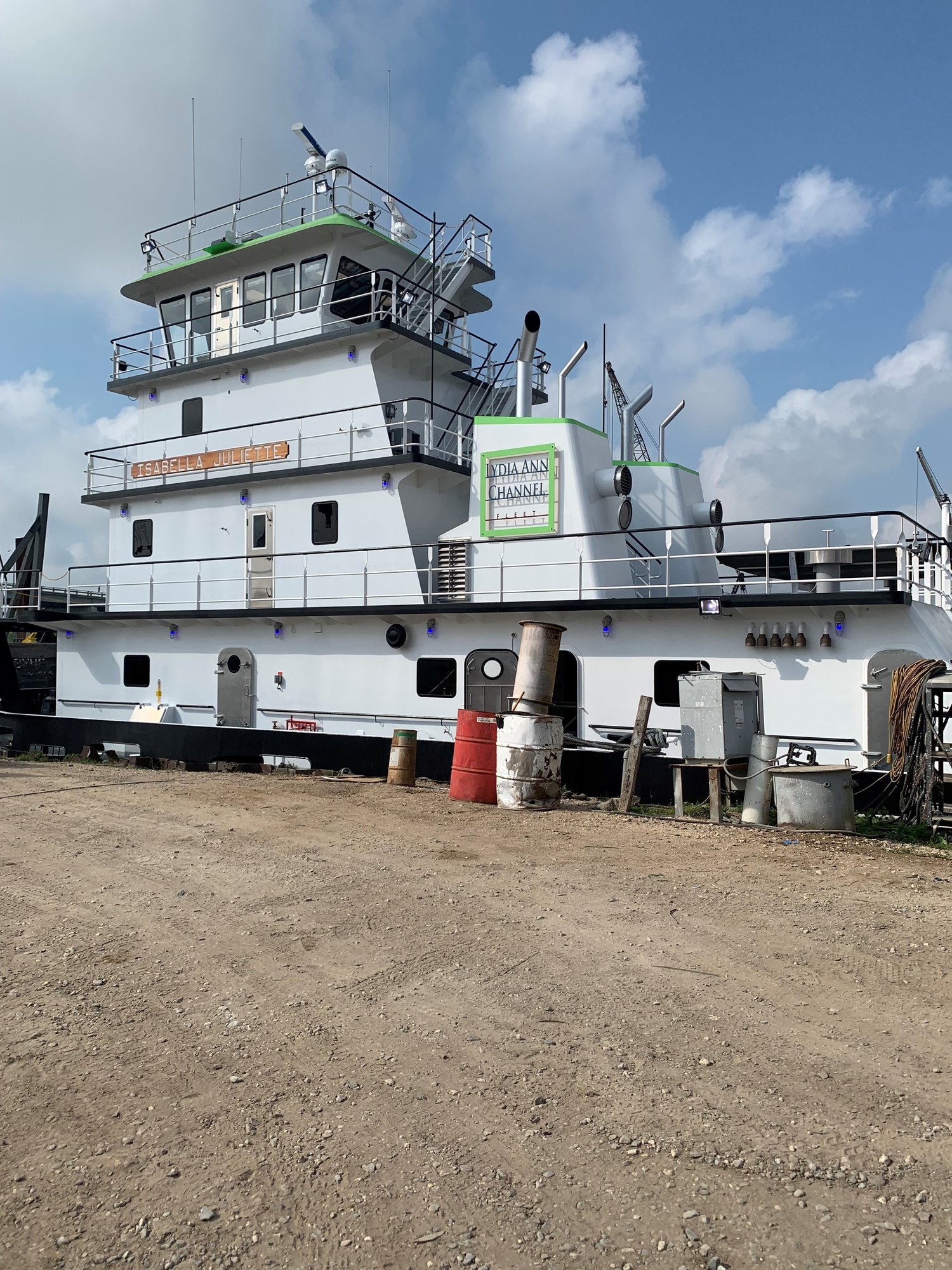 Lydia Ann Channel Fleet, Isabella Juliette